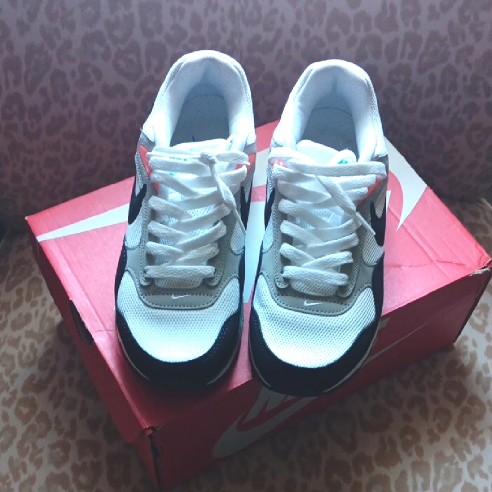 Nike Black and White Athletic Shoes